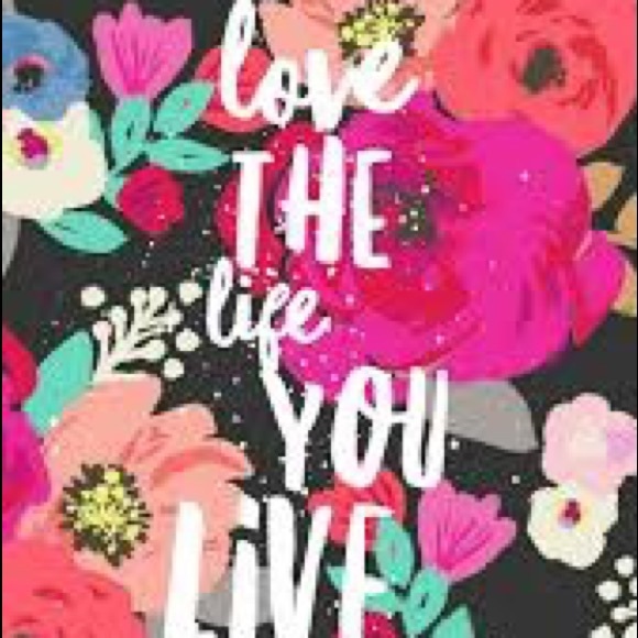 Meet your Posher, Ivette - Picture 3 of 3